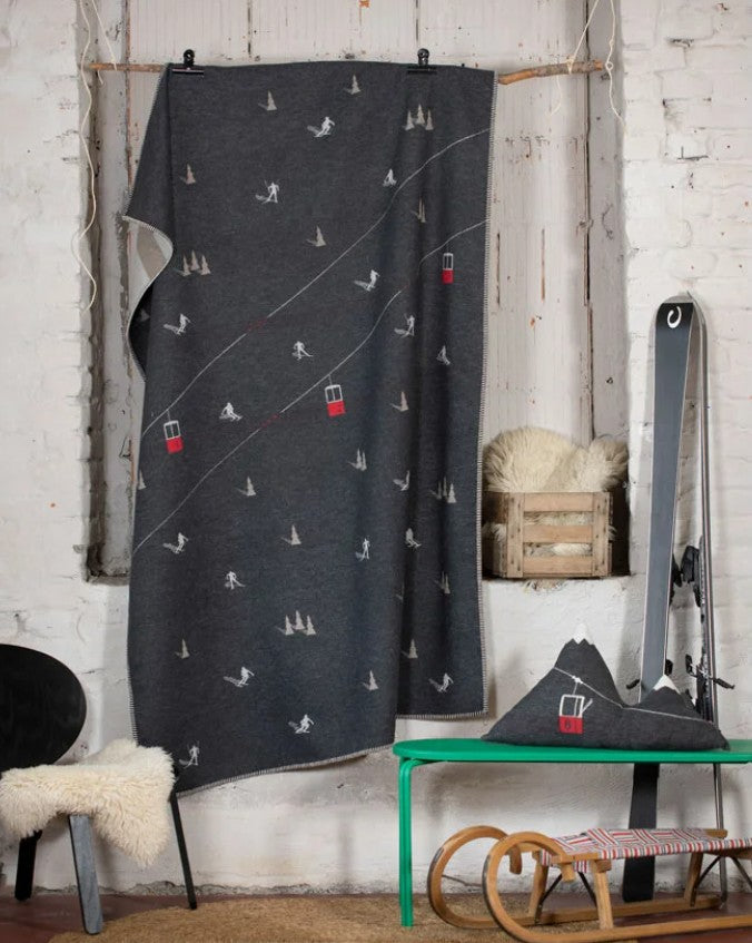 Sylt Ski Slopes and Gondolas Throw Blanket