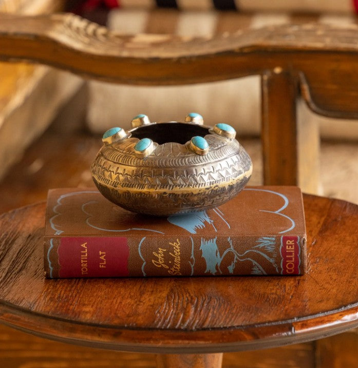 Stamped Scallop Pot with Turquoise