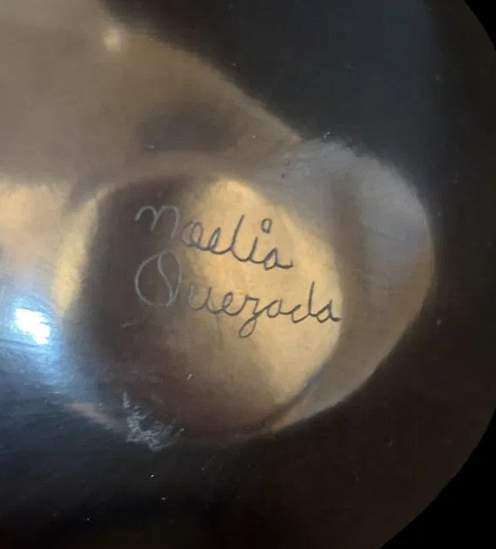 Noe Quezada Signed Mata Ortiz Black Ware Pottery Vase