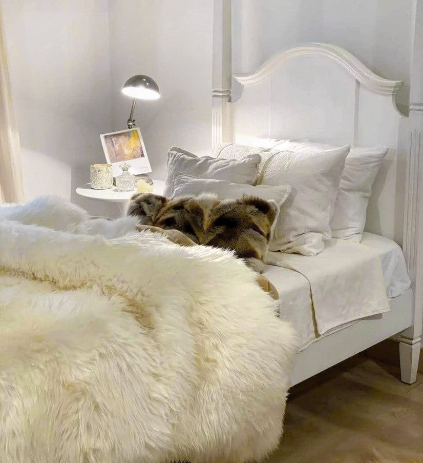 Natural Sheepskin Long Hair Throw