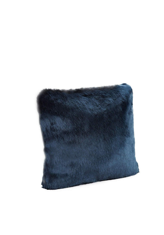 Couture Collection Pillows

Blue Mink  24" x 24"