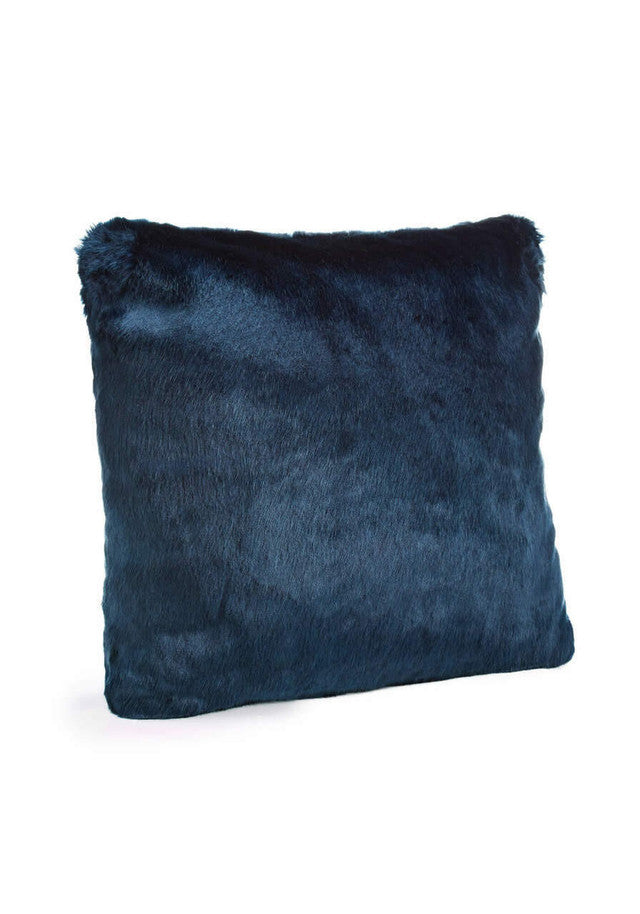 Couture Collection Pillows

Blue Mink  24" x 24"